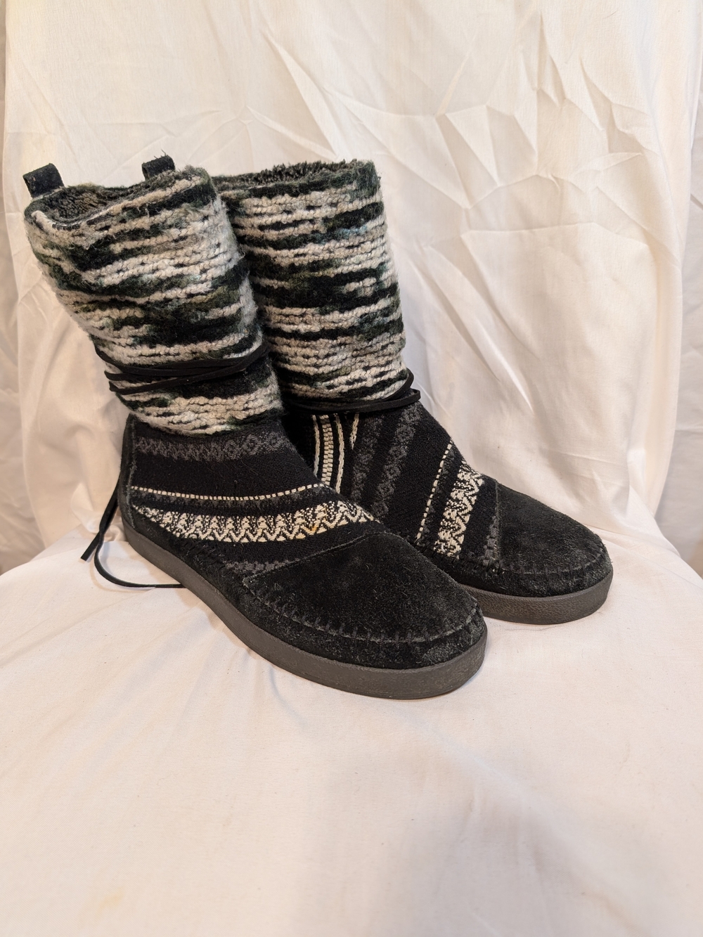 Toms Black and Gray Knit-Cuff Slip-On Winter Boots
